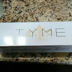 Tyme curling wand